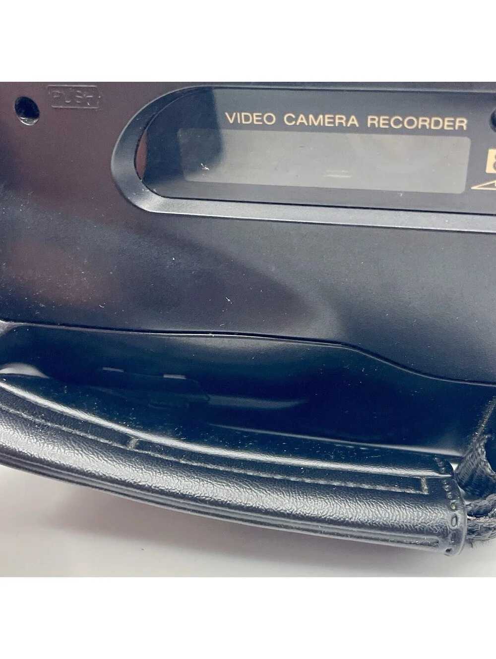 Sony Handycam 8mm Video 8 Video Camera Recorder CCD-TR93 - W/ Wall Plug AC-V16